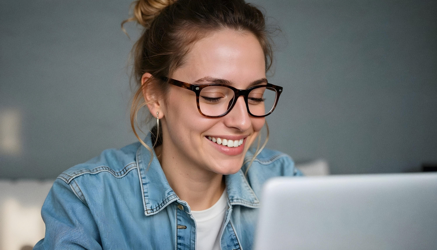 Comfort visivo al computer: come smettere di sprecare energia mentale